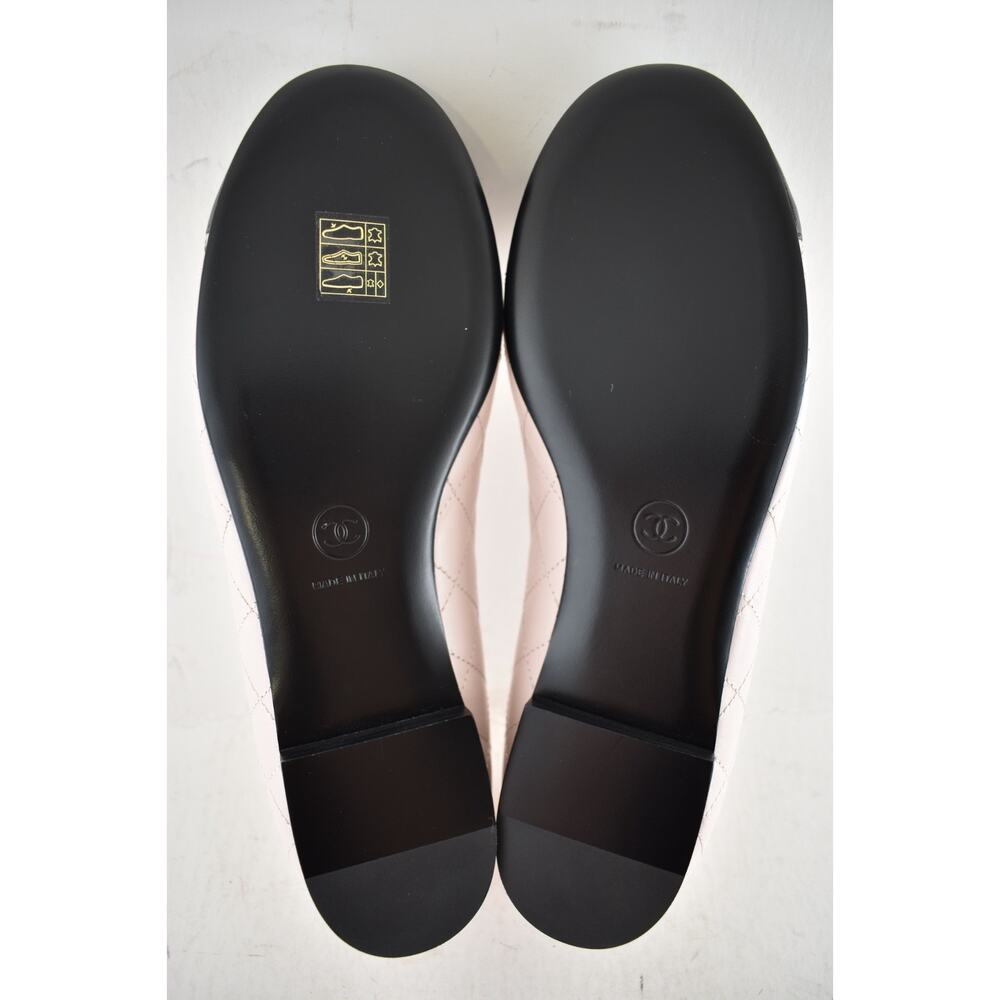 Chanel 24B Pink Black Turnlock Gold CC Logo Quilted Ballet Ballerina Flat 38 - Picture 15 of 15
